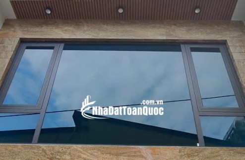 Bán nhà phân lô Ngọc Thụy 50m², 6 tầng thang máy, gara ô tô – gần Trường Quốc tế, giá 11.2 tỷ